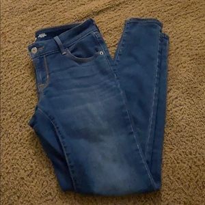 Old Navy Rockstar Super Skinny Low Rise Je…